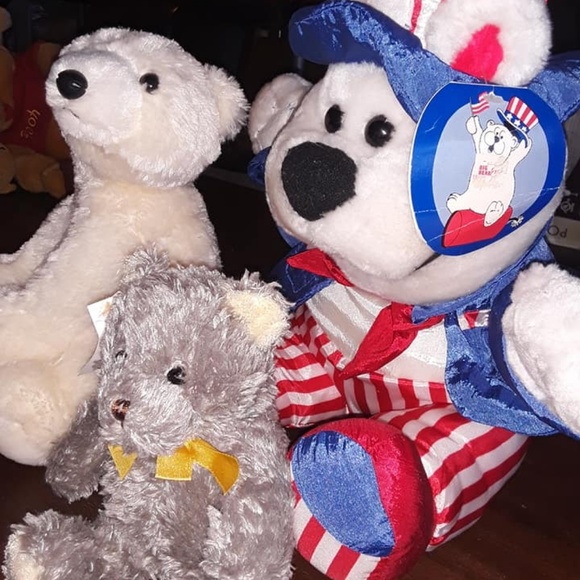 3 - Assorted Stuffed Bears. - Picture 2 of 3